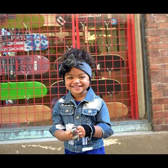 Meet your Posher, Mandi - Picture 1 of 1