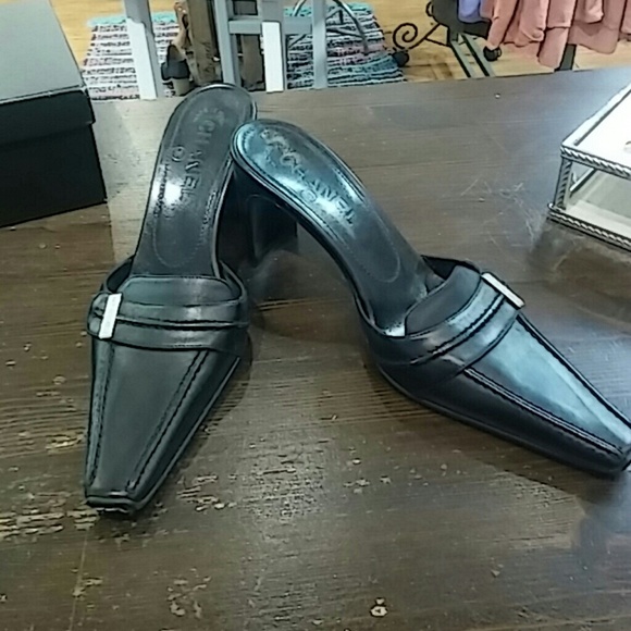 CHANEL mules