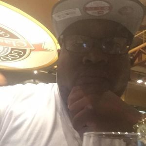 Meet your Posher, Laron