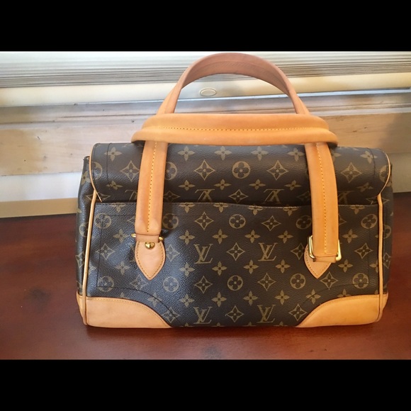 SOLD Authentic Vuitton Beverly GM - Picture 2 of 4
