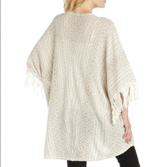 Free People Tops - Free people constant conversations fringed kimono