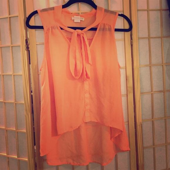 Peach short sleeved blouse
