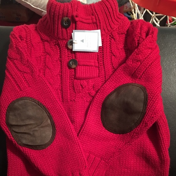 Gorgeous sweater great for the holidays