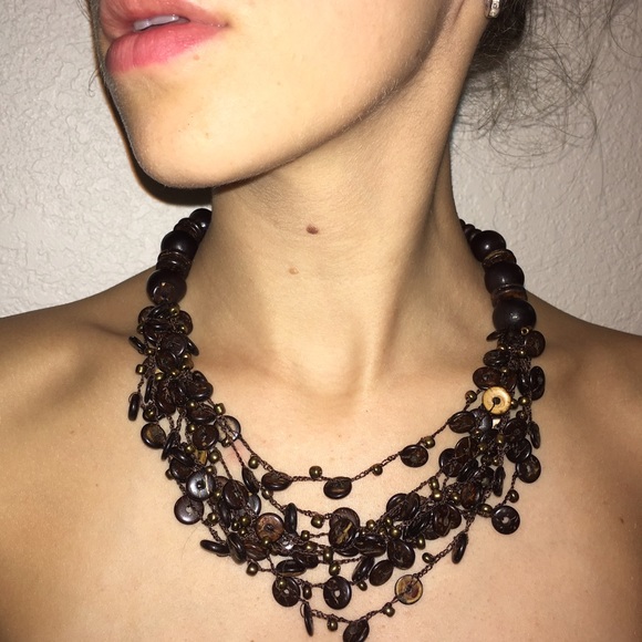 Brown neckless