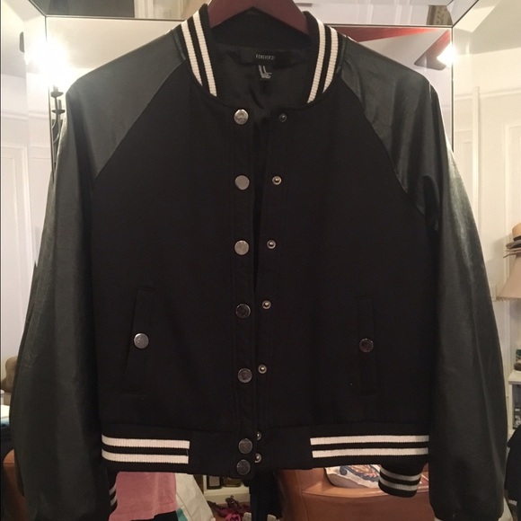 Varsity jacket - Picture 1 of 1