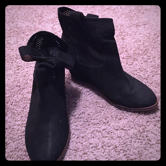 LUCKY BRAND WEDGE BOOTIES✨