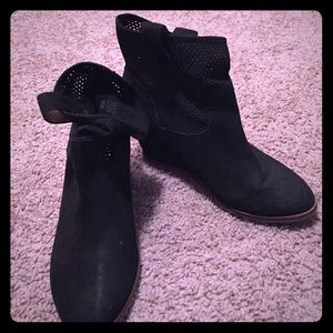 LUCKY BRAND WEDGE BOOTIES✨