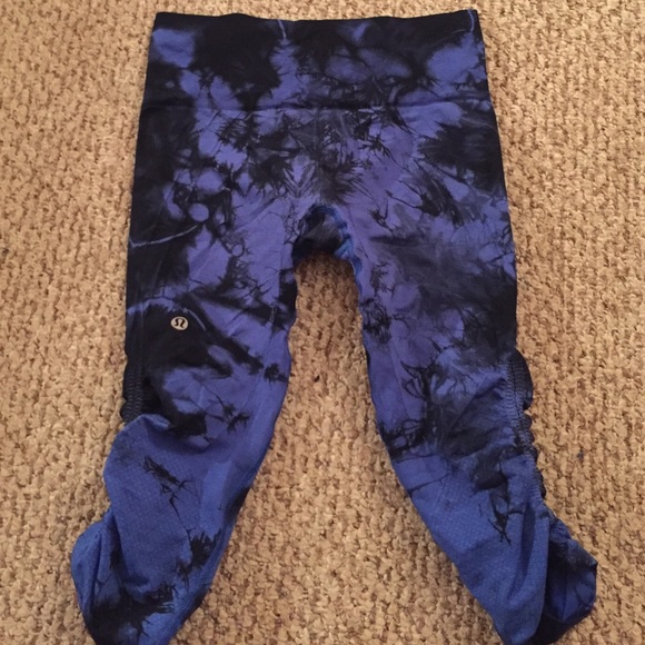Lululemon cropped leggings
