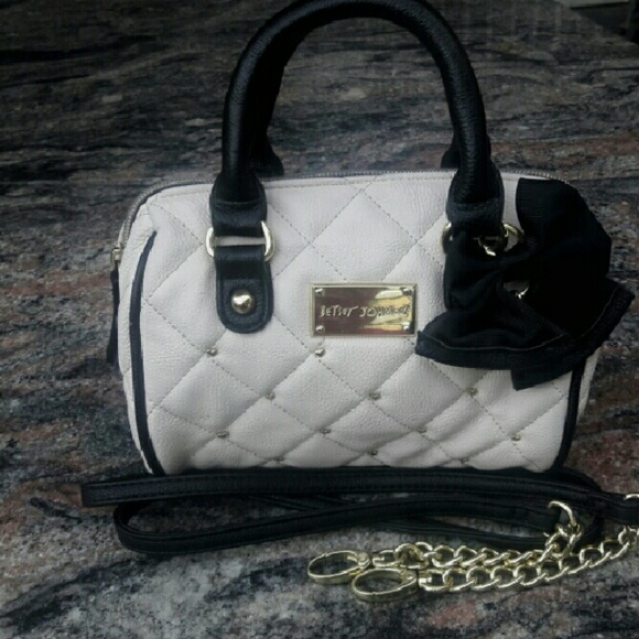 💗BETSEY JOHNSON SMALL PURSE💗