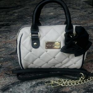 💗BETSEY JOHNSON SMALL PURSE💗