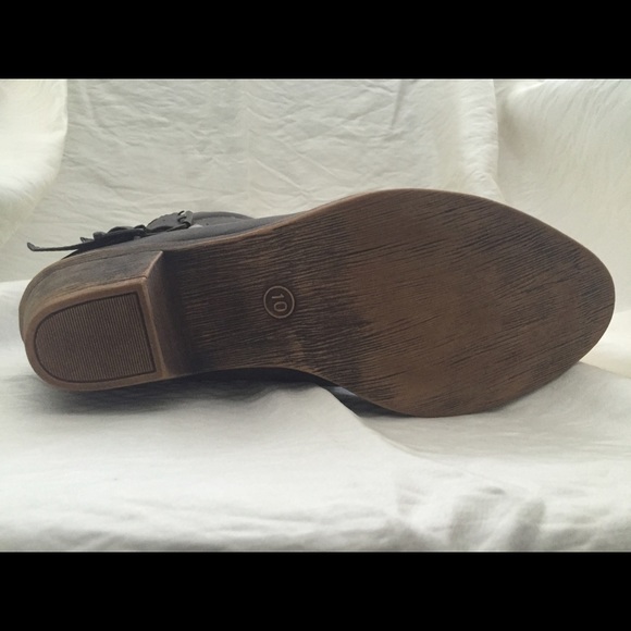 Cowboy boots - Picture 2 of 4