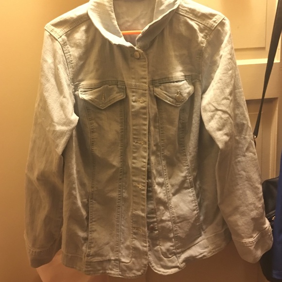 Light Blue Jean Jacket - Picture 1 of 3