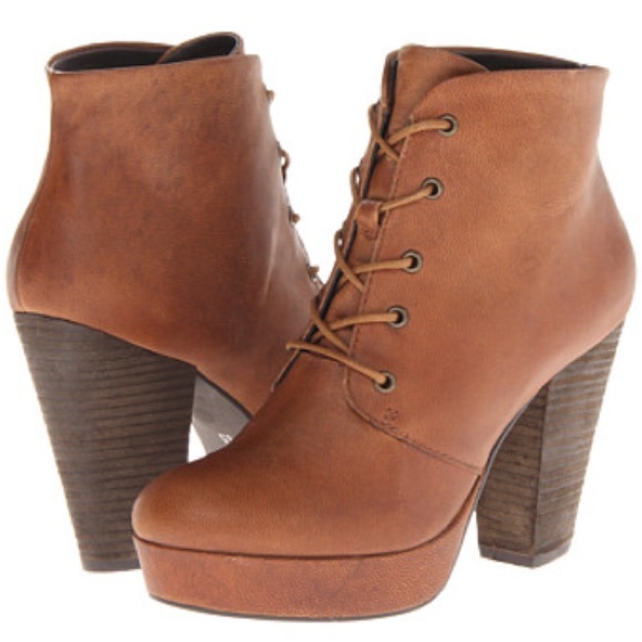 Steve Madden Shoes - Steve Madden Raspy Booties - Size 7.5M