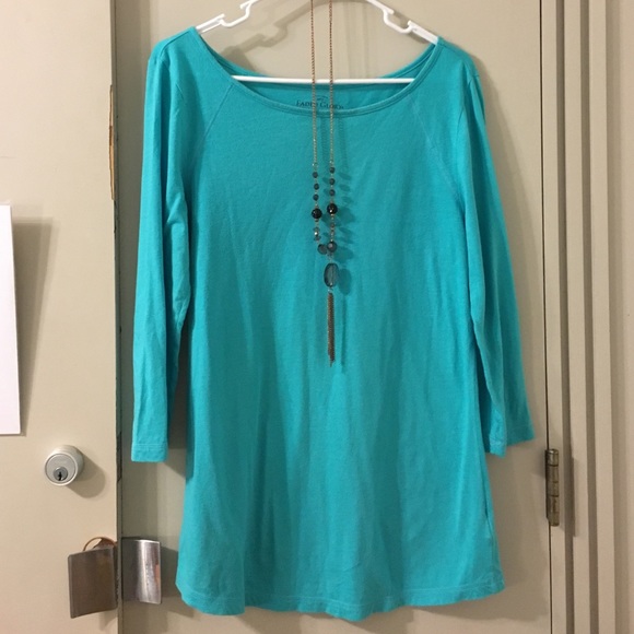 Blue quarter sleeve baseball tee