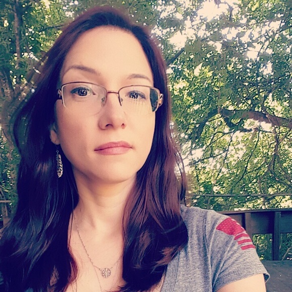 Meet your Posher, Yvonne - Picture 4 of 5