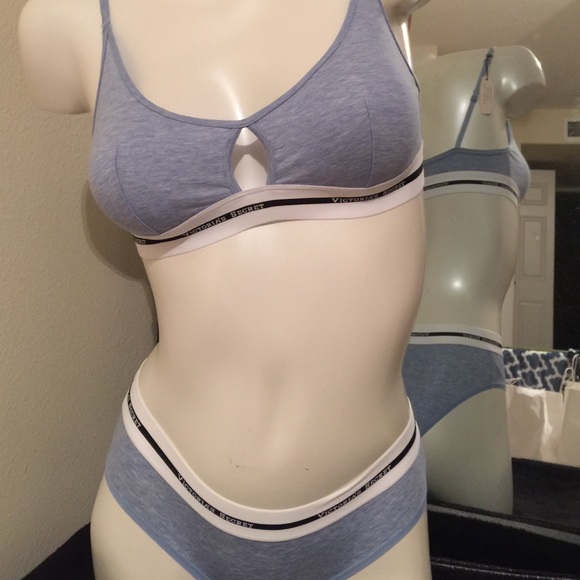 New Victoria's Secret bra and panty set size small