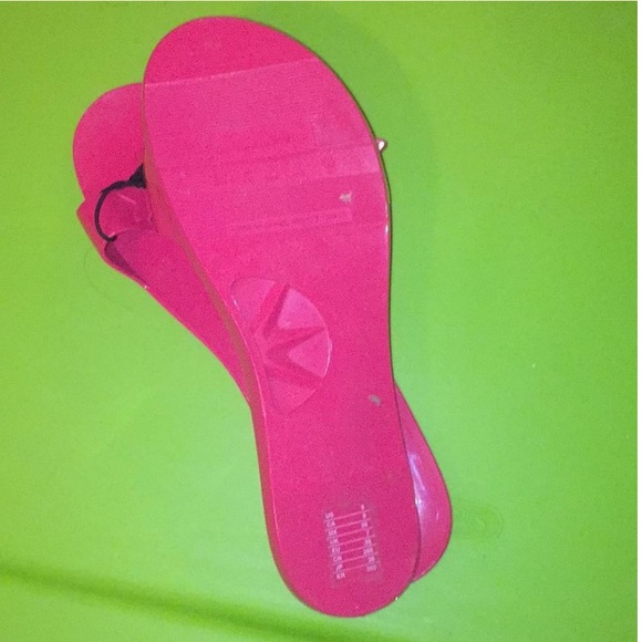 Rubber slides - Picture 2 of 3