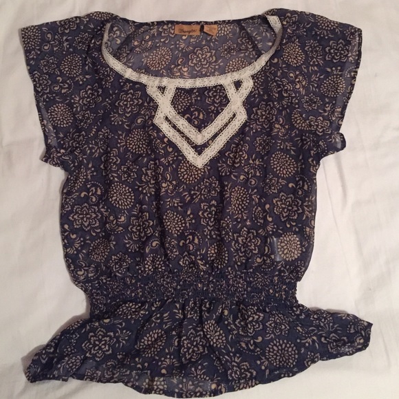 Wrangler sheer paisley top