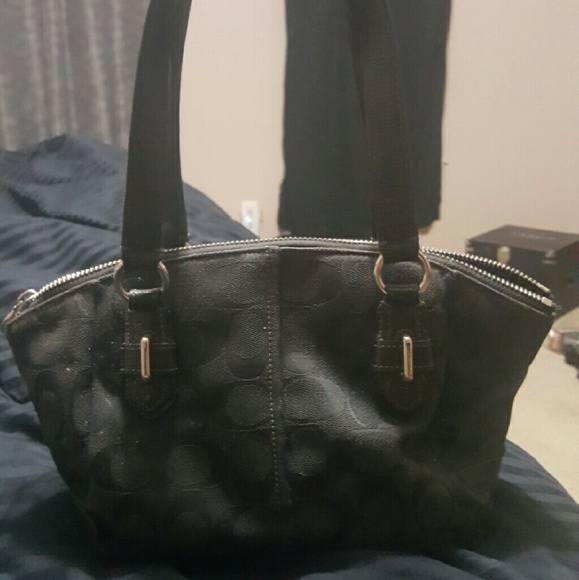 Small Coach purse - Picture 1 of 2