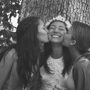 Meet your Posher, Kaia