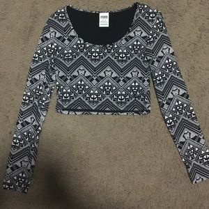 Long sleeve crop top