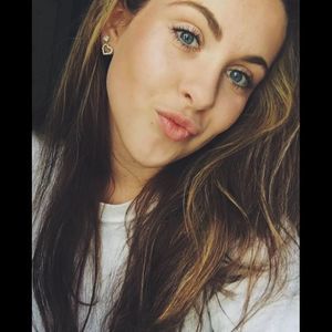 Meet your Posher, Kara