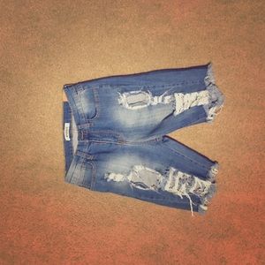 Bought online. They don't fit. Brand new!