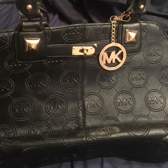 FAKE Michael Kors bag