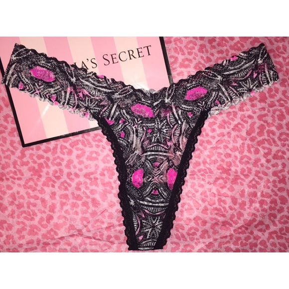 Victoria's Secret Abstract Lip Thong