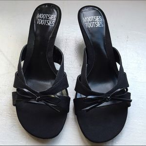 Mootsies Tootsies slide on shoe