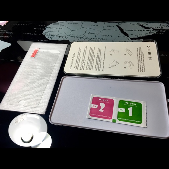 iPhone screen protector - Picture 3 of 3