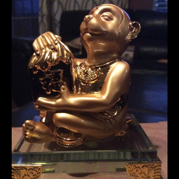 Feng Shui money bag monkey statue - Picture 2 of 4