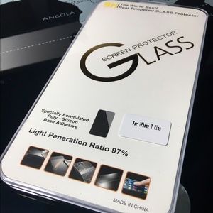 iPhone screen protector