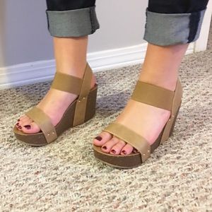 Super cute and comfortable tan wedges!