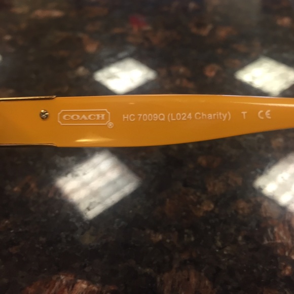 Authentic Coach Sunglasses - Picture 4 of 4
