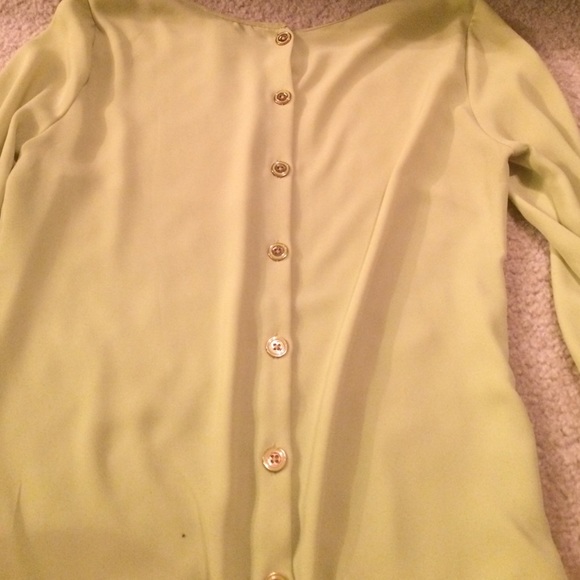 green quarter sleeve shirt - Picture 2 of 3