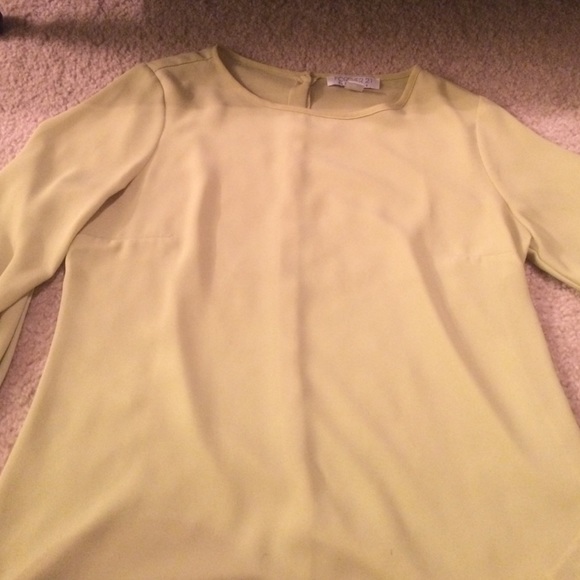 green quarter sleeve shirt - Picture 3 of 3