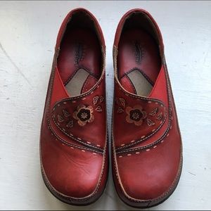 Spring Steps.  COMFY!!