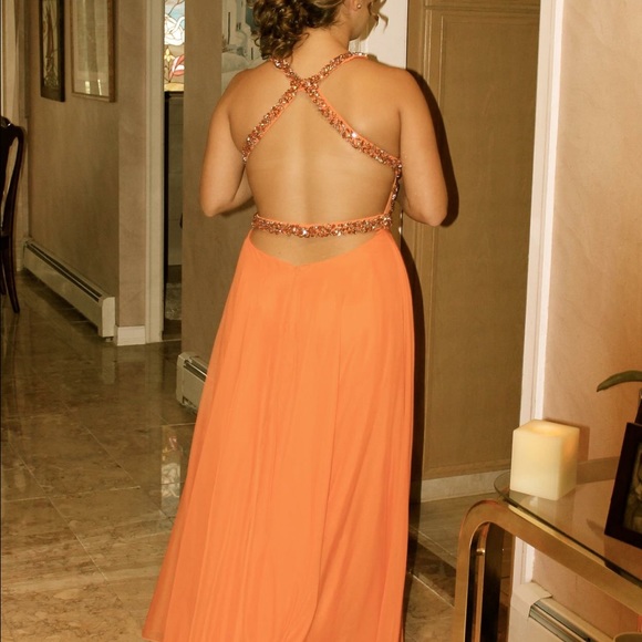 Beautiful Gown!!