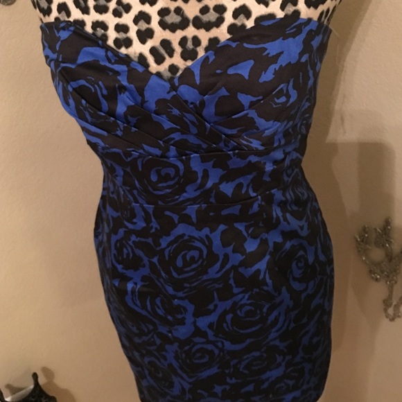 FLORAL STRAPLESS DRESS - Picture 2 of 3