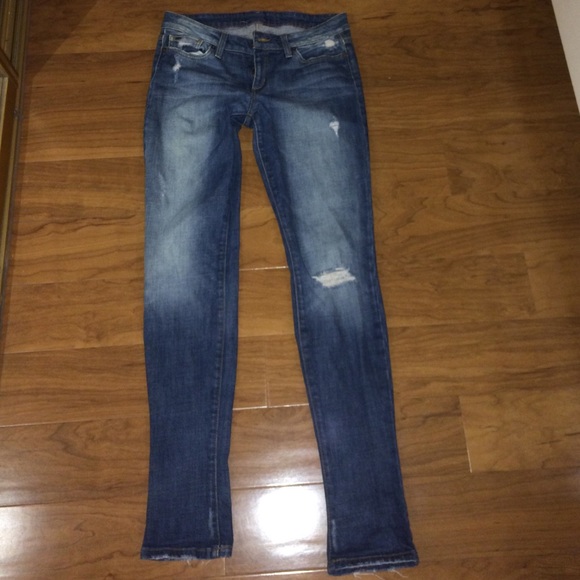 Hardly worn JOE ripped jeans