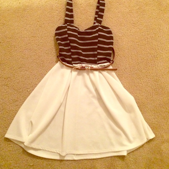 small navy and white dress with belt - Picture 1 of 2