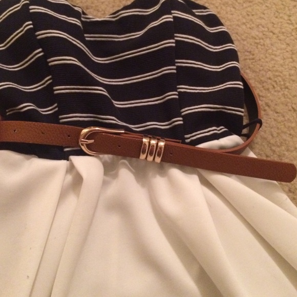 small navy and white dress with belt - Picture 2 of 2