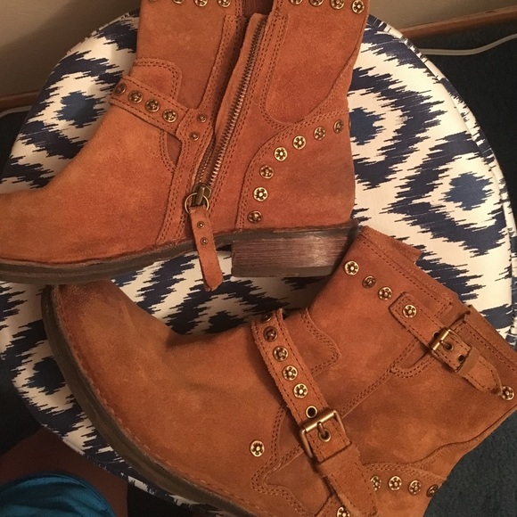 UGG Shoes - NWB Suede UGG Boots with studs