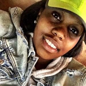 Meet your Posher, Kay