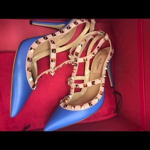 Blue Valentino Rockstud