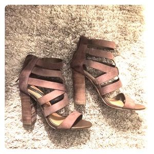Steve Madden: Cruizz Stacked Heel Size 7