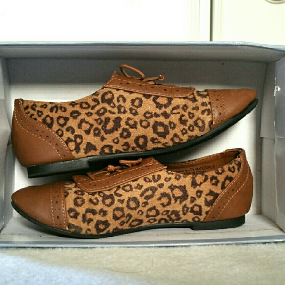 Free w/ purchase Toddler Girl Leopard Print Shoes