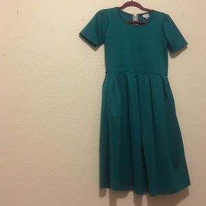 Small LuLaRoe Amelia Dress
