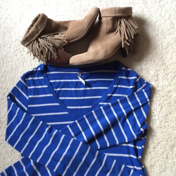 SOLD✨HP 2X✨ HEART & HIPS STRIPED COTTON COMFY TOP - Picture 3 of 4